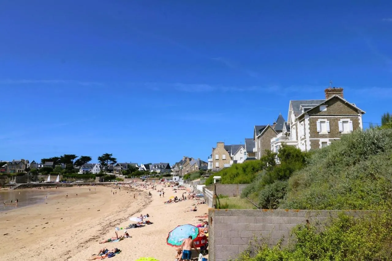 La Petite Hermine Saint-Malo France